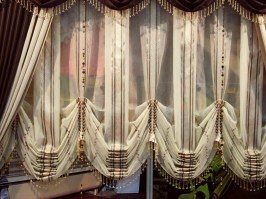 Австрийские шторы для гостиной в Кирове